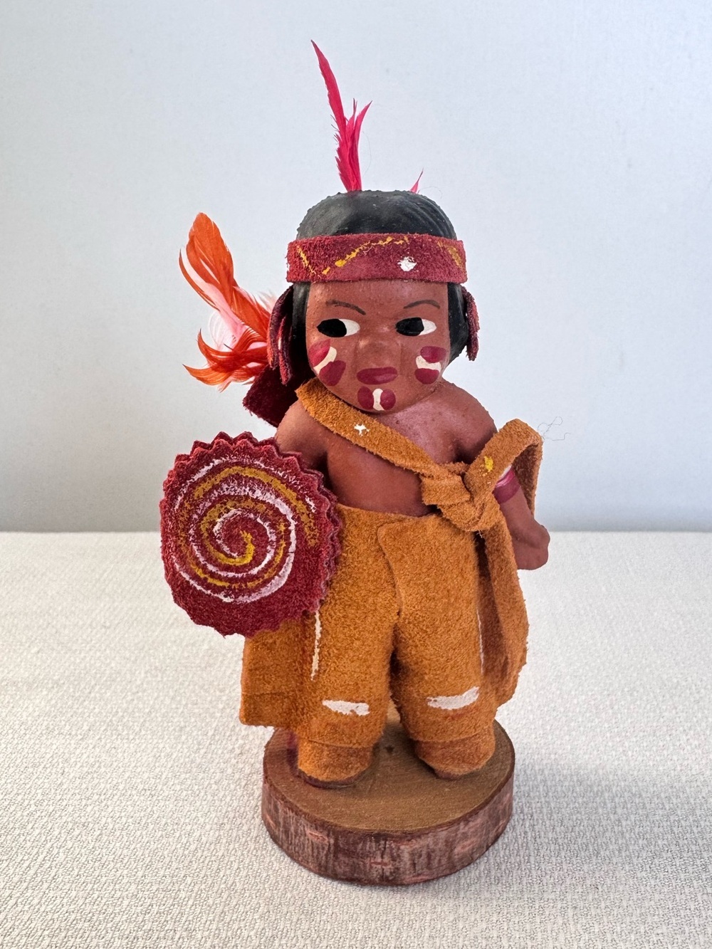 Vintage Indien Art Eskimo Inc Doll Figure Girl - Indigenous Child - Canada